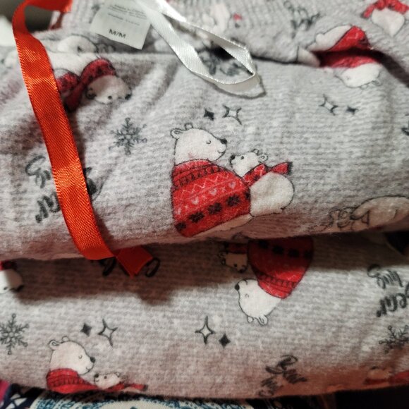 2 PIECE PJ'S. COZY AND WARM /MED. - Picture 2 of 3